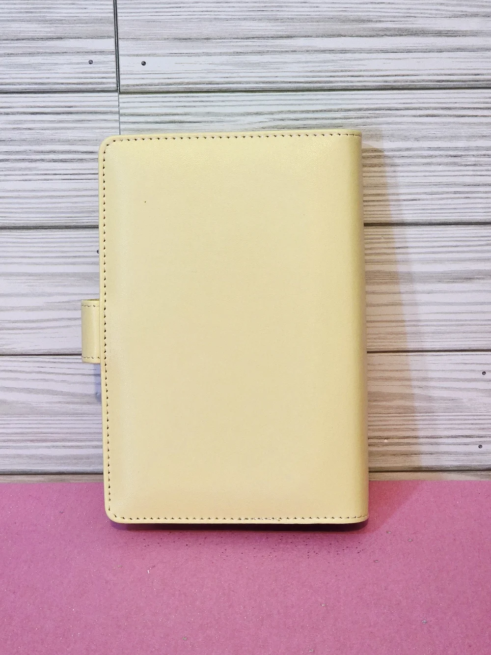 Disney Winnie the Pooh Yellow A6 Binder w/ Magnetic Strap & Matching Paper
